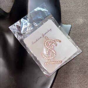 Fashion Jewelry Gold Initial Brooch